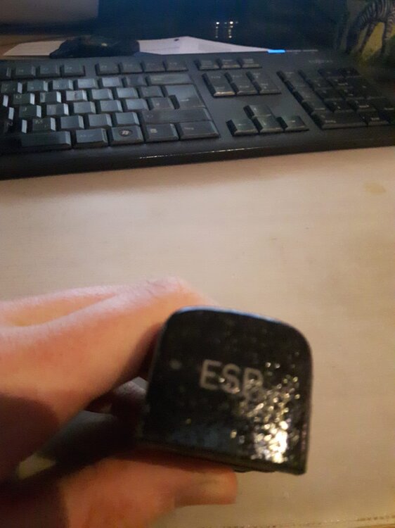 hnger2.thumb.jpg.6b849f370f48379785c30fdde40ac6ad.jpg