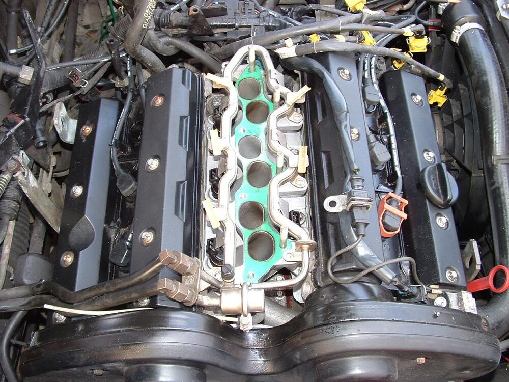 injector01.thumb.jpg.388c2a8d1a91476cc985ceb79f42a003.jpg