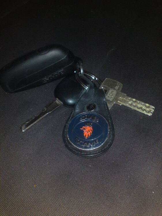 key.thumb.jpg.1d289148dde101b4d7a3fa7600302b10.jpg
