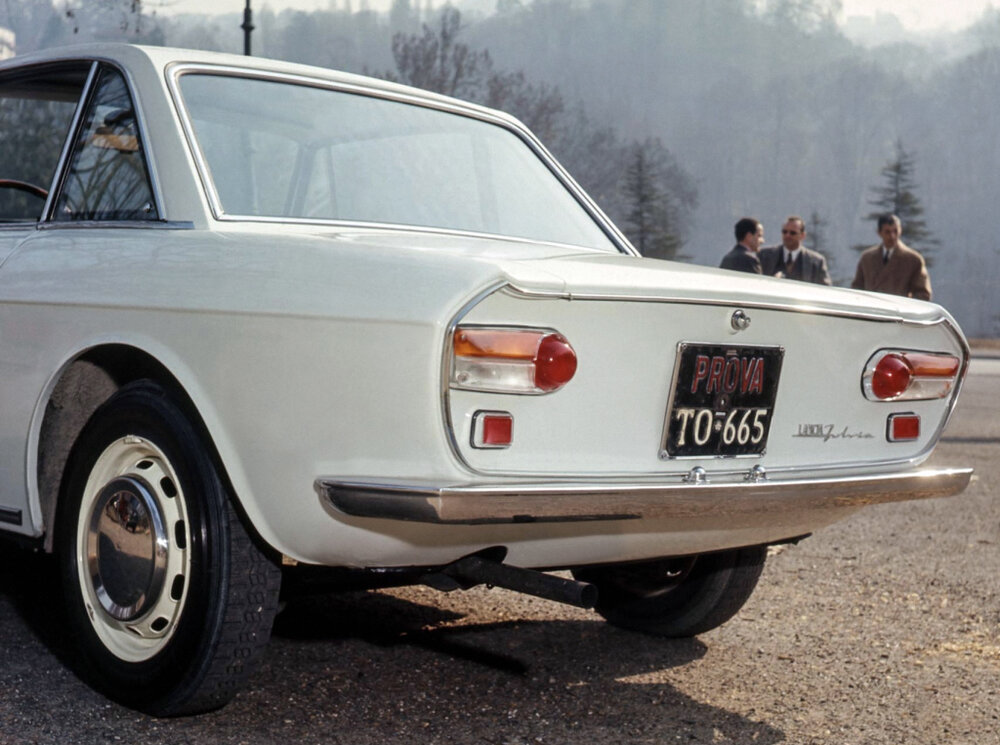 lancia_fulvia_coupe_39_000001a406aa04f7.thumb.jpg.13372966f727422201975151d96c4f59.jpg