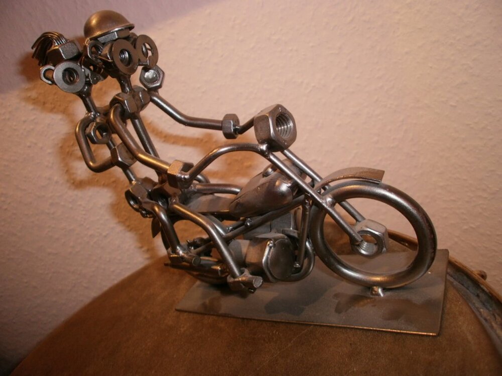 metalbike.thumb.jpg.a7a0f577f9672dd0d61c18db9e883837.jpg