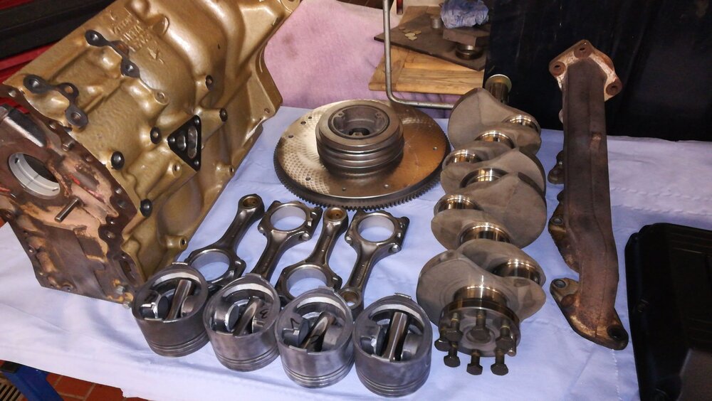 motor.jpg.thumb.jpeg.f37454f12a4cadd01903a17371983cf2.jpeg