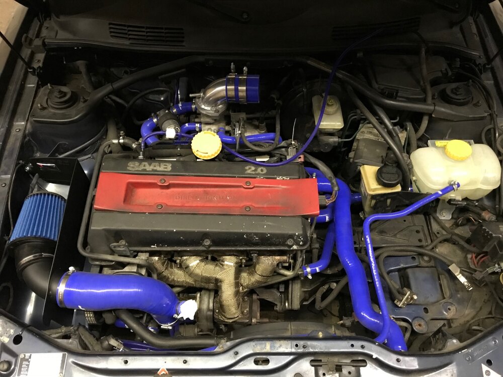 motorraum.thumb.jpg.31d43cdd22266ff53f2a3f42288adf78.jpg