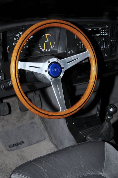 nardi_saab_136104007.thumb.jpg.457ac289f421a89ccc9db65d16d17802.jpg