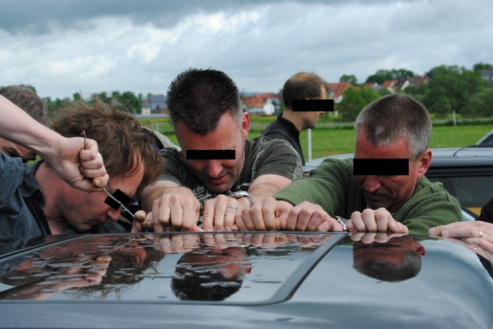 oeffnungs.thumb.jpg.484894c5ce4bb75d3e2554592ca98ef8.jpg