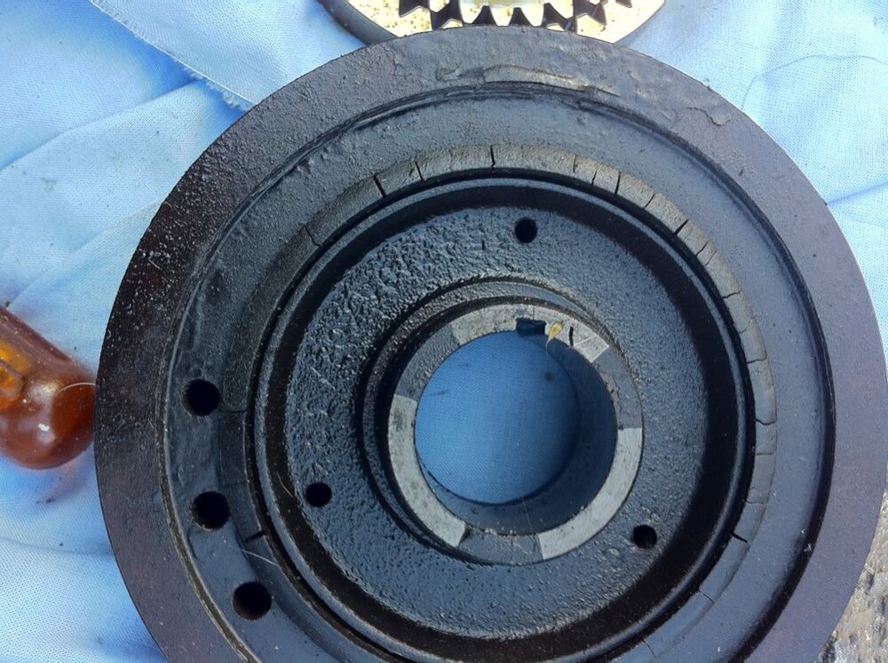oelpump1.thumb.jpg.388cf8648388143b4ab2e75ed2dac1a6.jpg