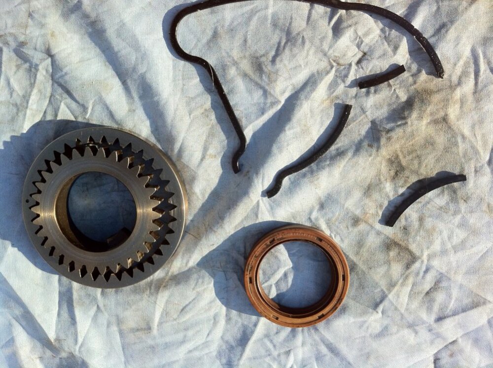 oelpump3.thumb.jpg.d89fccc466710f410284ea1ee40d3f2f.jpg
