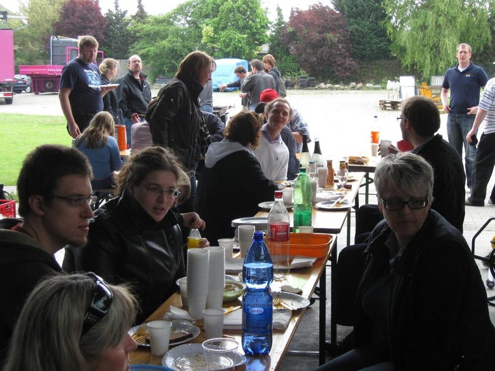 people6.thumb.jpg.8d707b1e23de484967b6306453a008e9.jpg