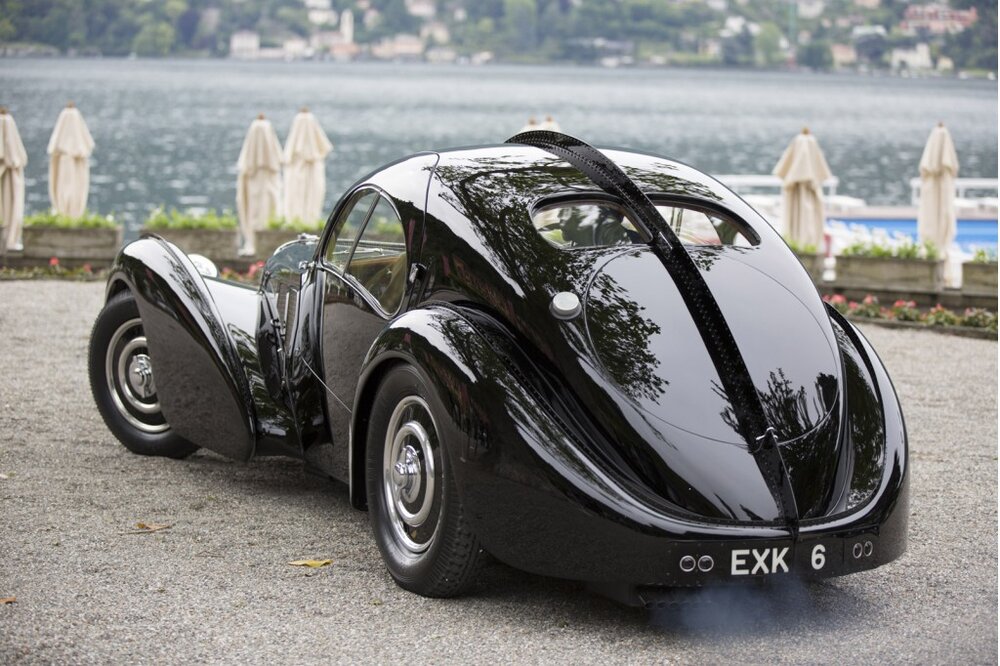ralph-lauren-and-his-1938-bugatti-57sc-atlantic_100428381_l.thumb.jpeg.9e2b4333456afd9da4253661e23ca2ff.jpeg