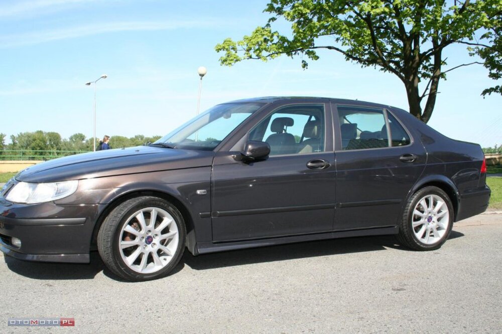 saab9-5.thumb.jpg.b78dc5dbd0ee45157f756174127f492e.jpg