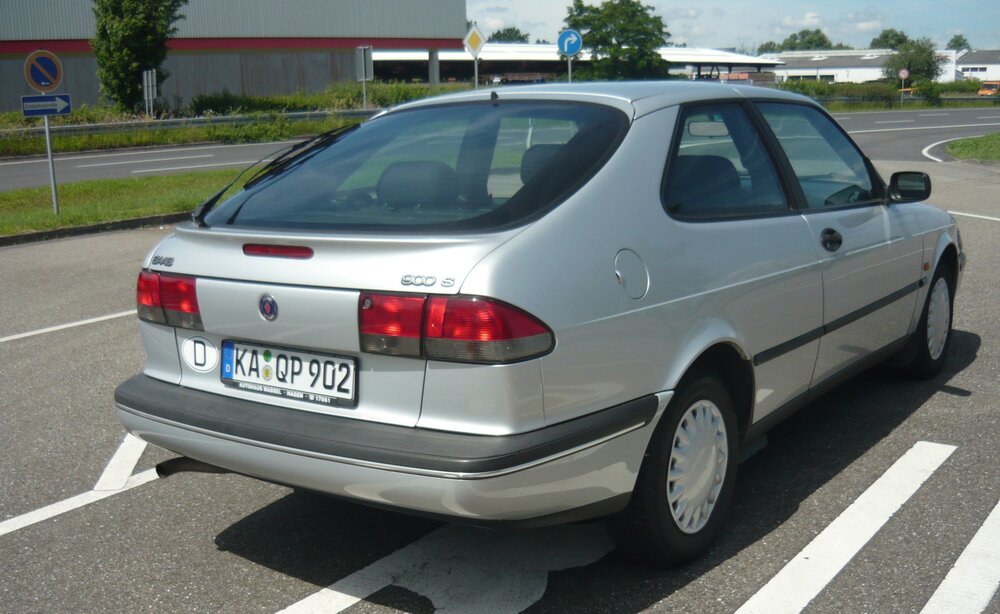 saab_2.thumb.jpg.aaa83e39036f254ad5a0d5149784246b.jpg