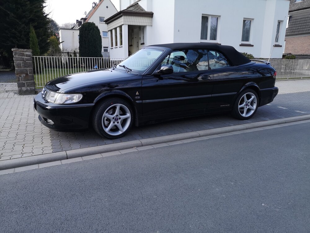 saabschraegvorn.thumb.jpg.35d77f131fa7858ae1ba03defe39b86e.jpg