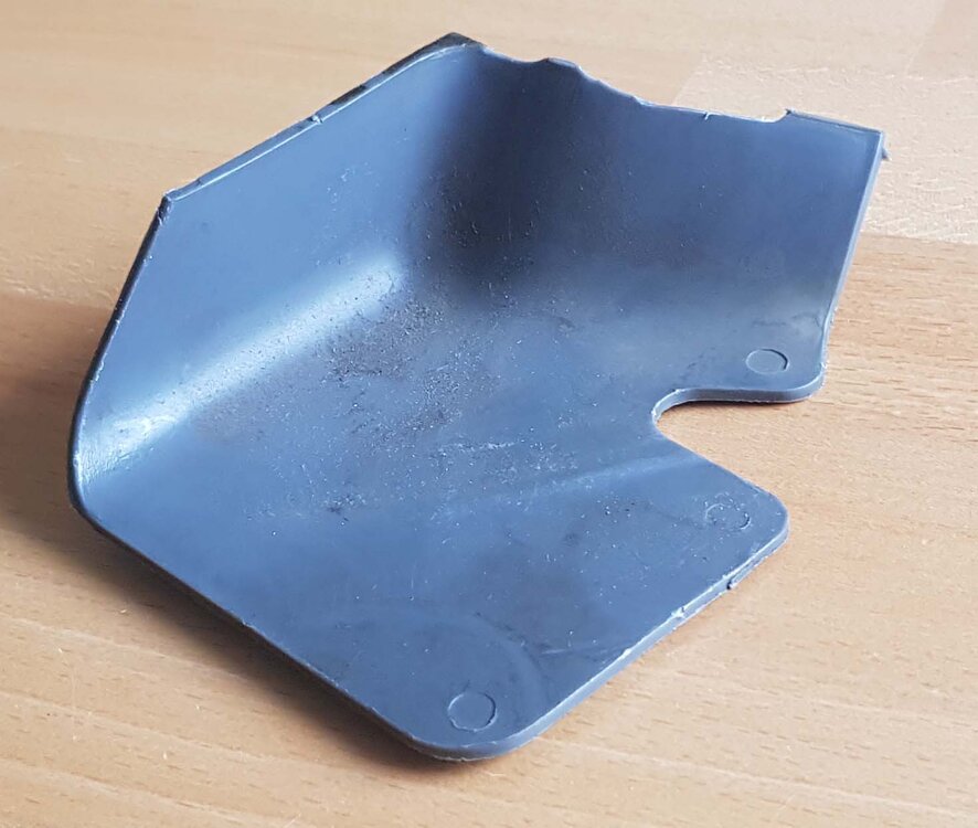 saabteil_unbekannt.thumb.jpg.3f4d82934d86d60196c75f8b0d56590e.jpg