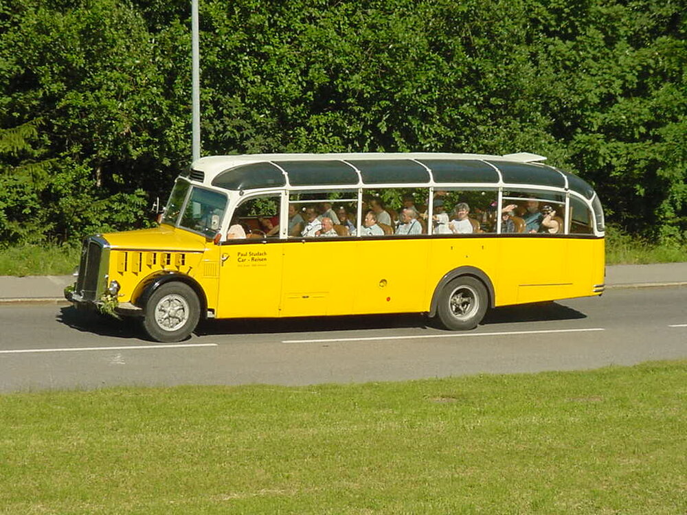 saurer-bus-01.thumb.jpg.3e1bc1e0952795ac5ade55745e00b9cd.jpg