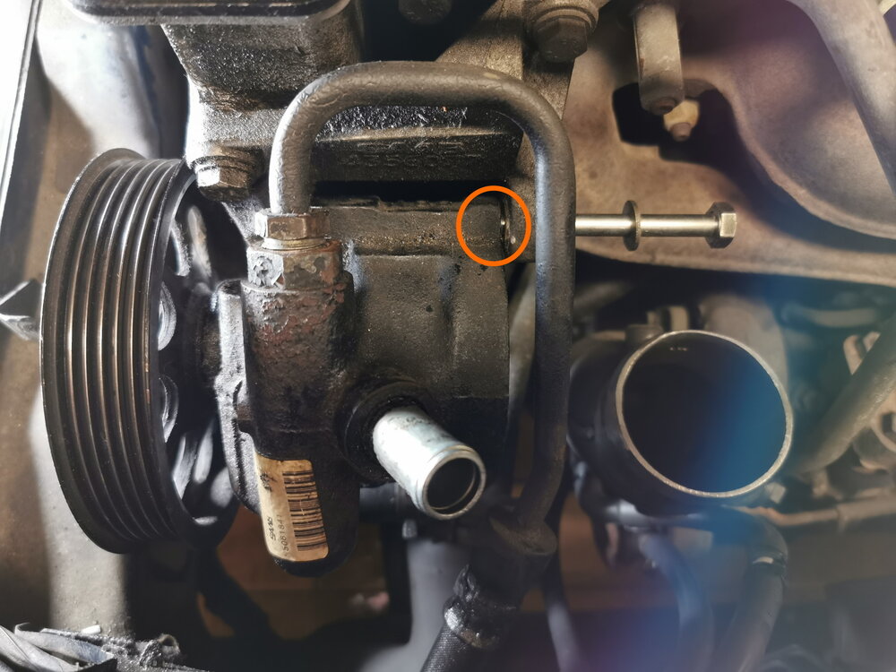 servo_b205.thumb.jpg.f768294ea1566db1f5e492469b5eb19b.jpg
