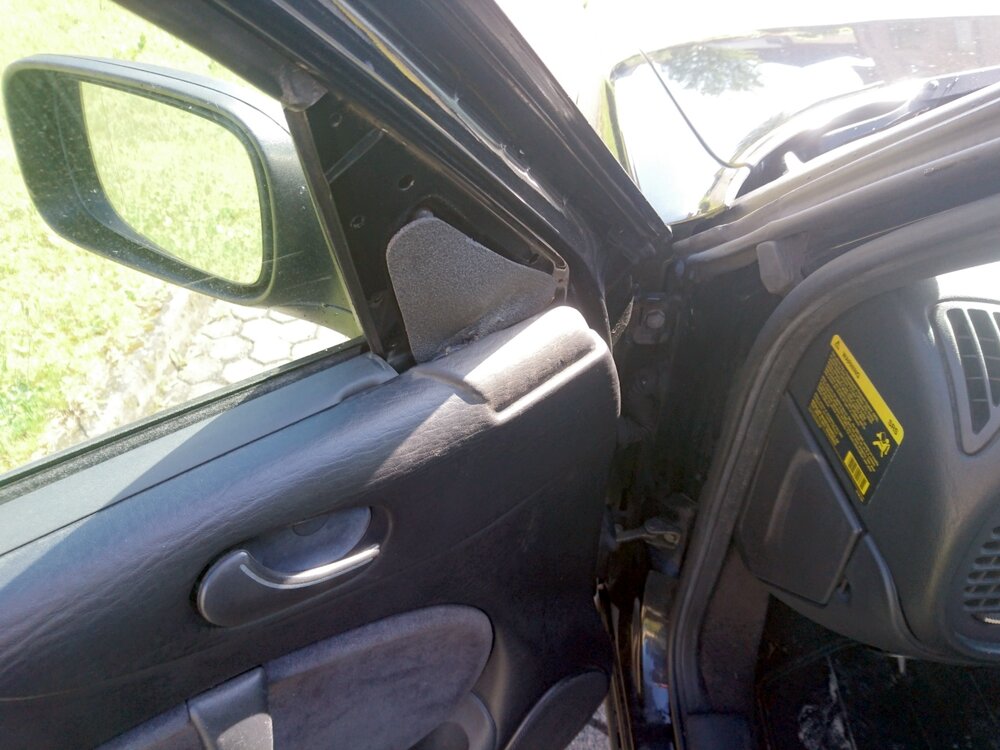 spiegel_verkleidung.thumb.jpg.072e9748a62b1dd0544c440ecb0137d5.jpg