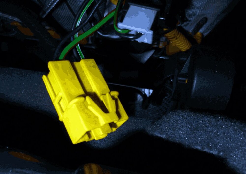 stecker.thumb.jpg.6532fd136fd38804bc1b59cb0535f428.jpg