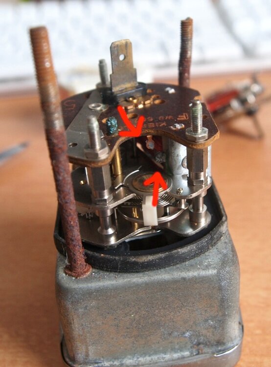 uhr_3.thumb.JPG.41a2da2fb57eeb3d74c1d05c89a0b14e.JPG