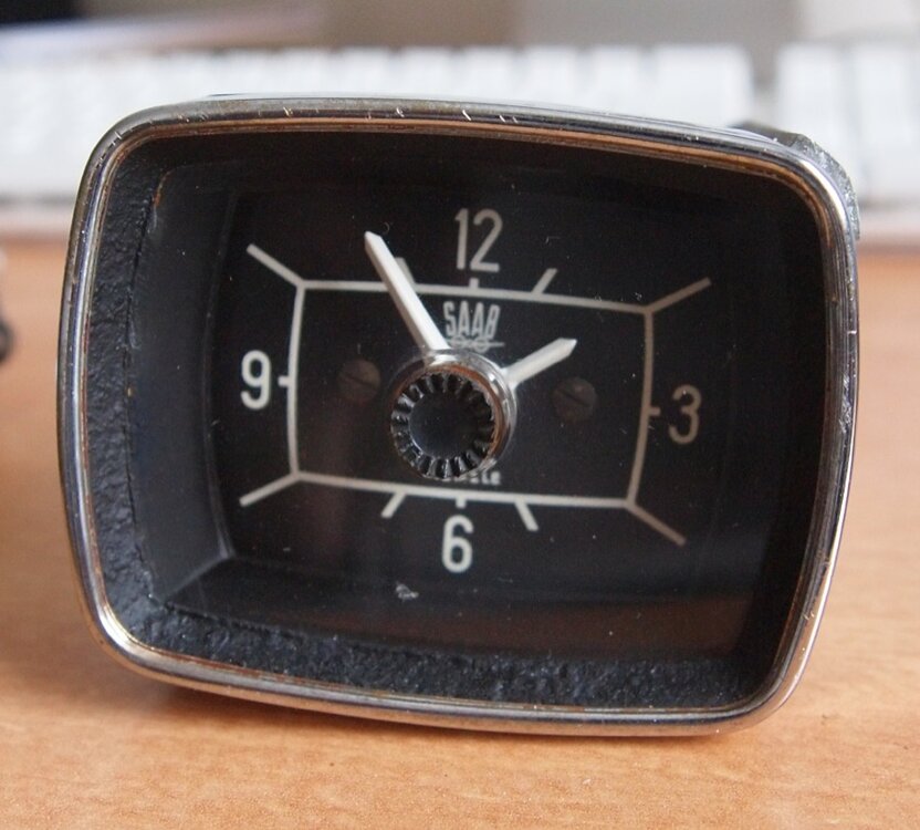 uhr_5.thumb.JPG.6e31fdc8584888ce71839b549c1c7c53.JPG