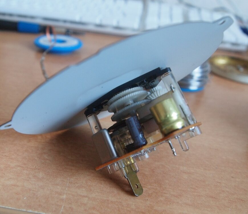 uhr_9.thumb.JPG.3b57222a819a0e2a9877c1447f4c75c7.JPG