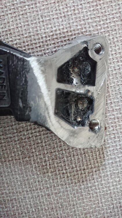 unfallschaden1.thumb.JPG.09813242b0c6a58c3695b774dde10e67.JPG