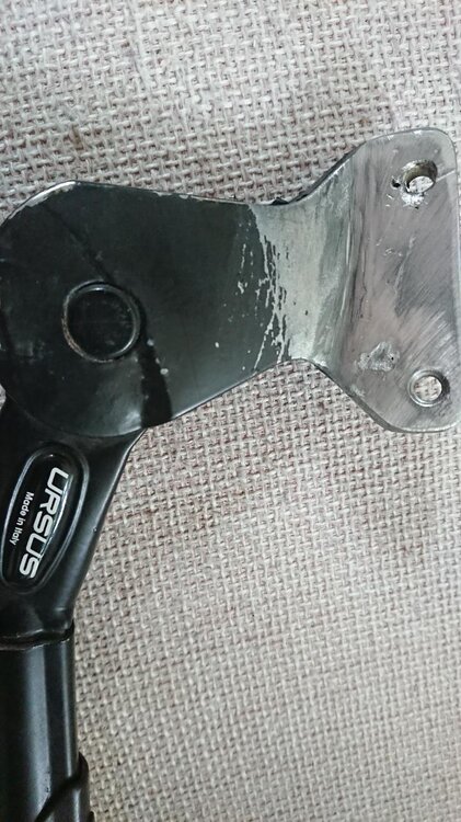 unfallschaden2.thumb.JPG.1447c1092fff8a56528a4e822827e976.JPG