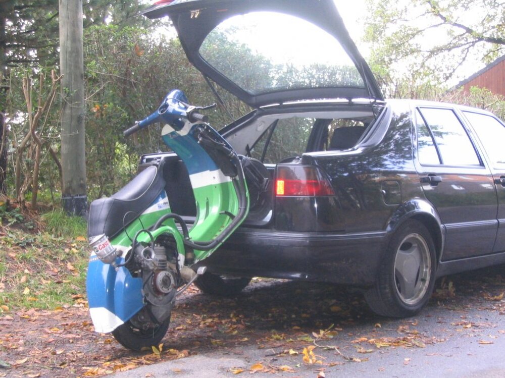 vespa329.thumb.jpg.1a67e20166e22d9e5cb54015d6d3f8eb.jpg