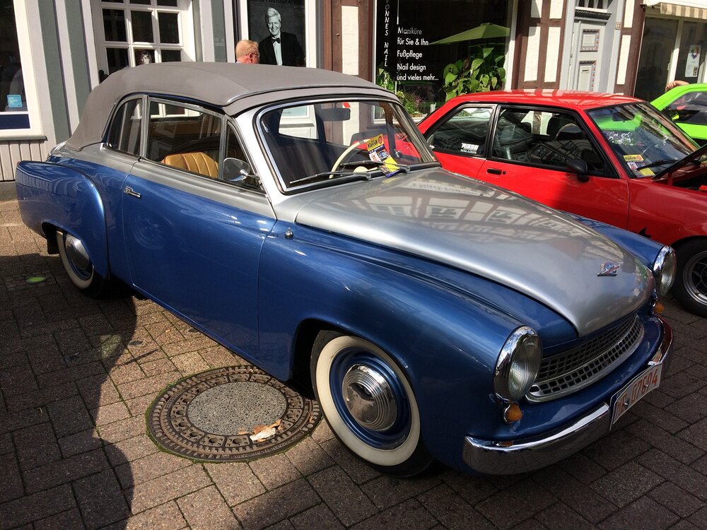 wartburg311cabriolet.thumb.jpg.2a0c98d333270f22135fbcdf89f82267.jpg