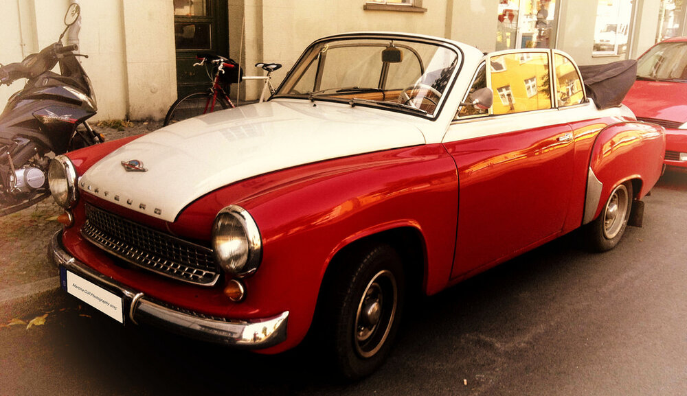 wartburg_cabrio.thumb.jpg.e885ae35696f41e189e301e506b52aa4.jpg