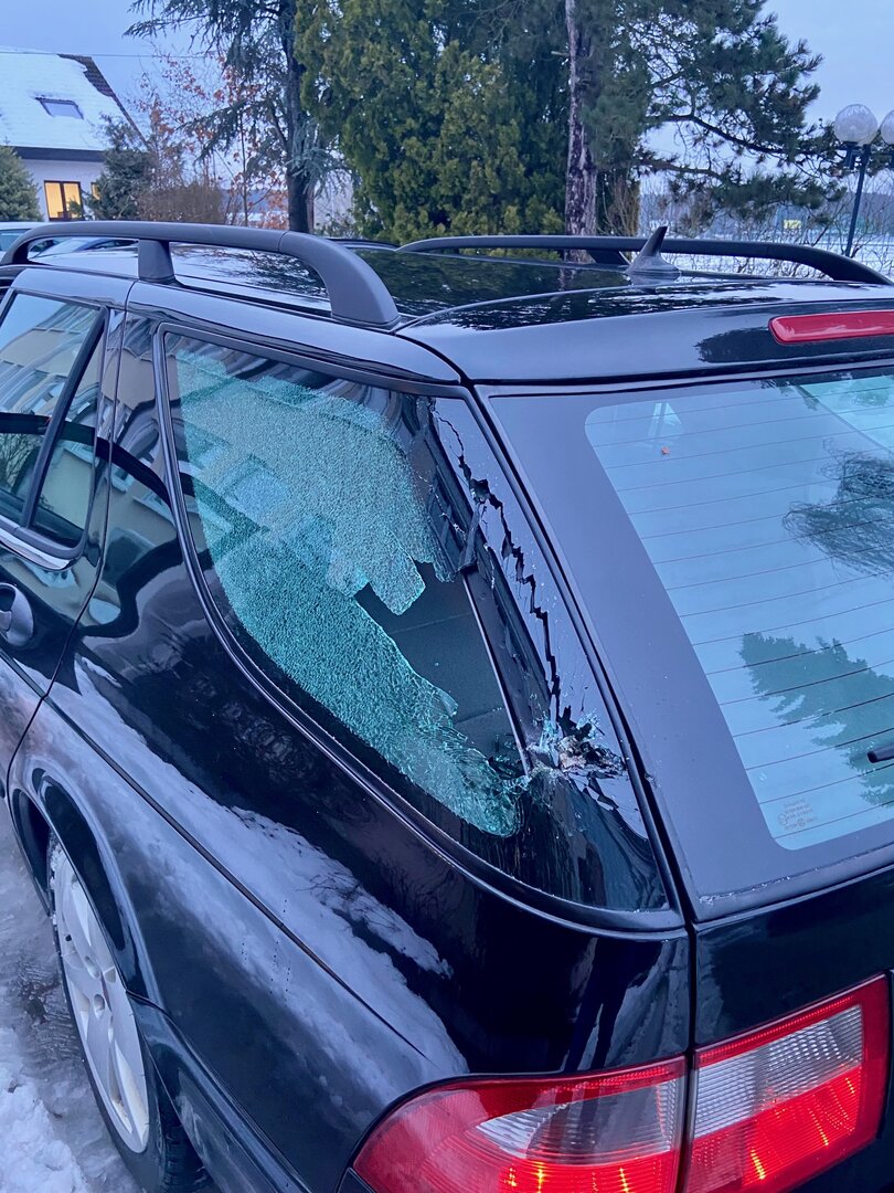 9-5 Kombi: Hilferuf - Scheibe hinten links erneuen