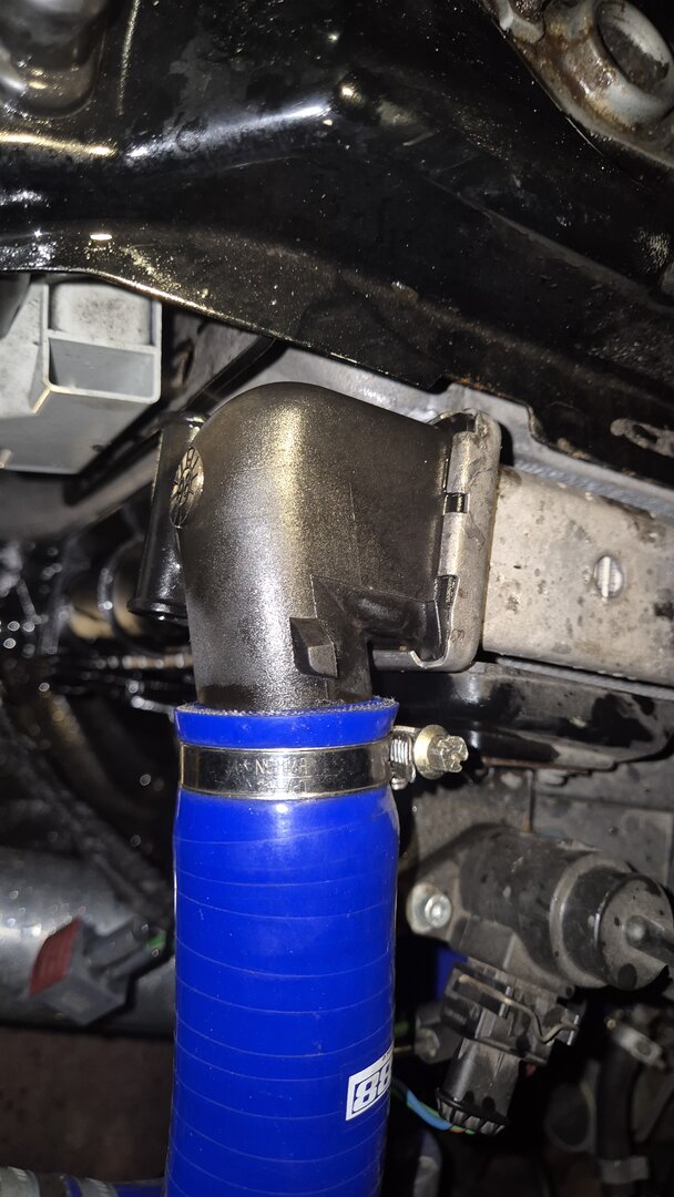 Notfall - Oberer Kühlerstutzen abgebrochen